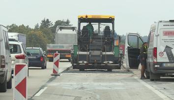 Výstavba dálnic a silnic má ještě víc zpomalit! Chybí na ni peníze