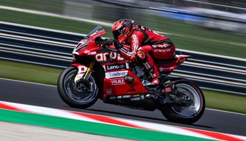 Bulega i nadále kraluje. V Mostě vyhrál všechny tři závody, celkově už 19. v řadě