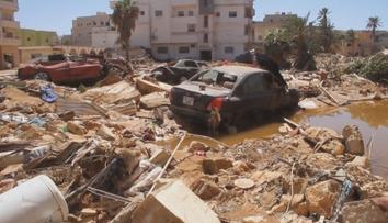 Nejsmrtelnější povodně v historii Afriky. V Libyi zemřelo už nejméně 11 tisíc lidí