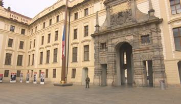 Prezidentská volba má tři favority. Ostatní ať odstoupí, vyzývají odborníci