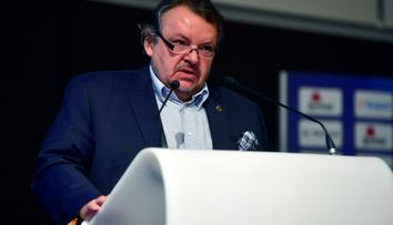 Král se opřel do Dědka: Kandidaturu stáhl, protože je sám trestně stíhán. ČSLH přitakává