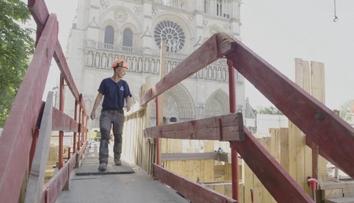 U Notre-Dame našli mimořádné artefakty. Jde o vykopávky století, míní archeologové