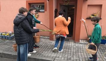 Tatar nebo karabáč. Koledníci vyrazili brzy ráno do ulic, výslužka stála za to