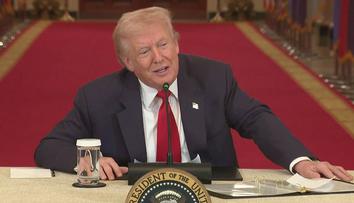 Rusko prý pomáhá navádět íránské zbraně. Washington to přehlíží