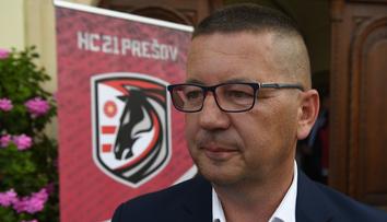 Šéfa hokejového klubu pustili na svobodu. Napadenému ale hrozí trvalé následky