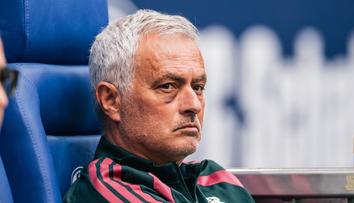 Co se stalo Mourinhovi? Generálku Realu řídil s monoklem pod pravým okem