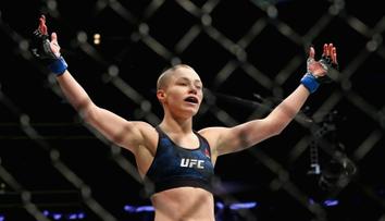 UFC zápasnice vyráží do boje proti komunismu: Lepší být mrtvá než rudá