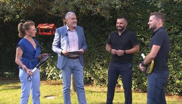 Padel hraje stále více lidí. Sport podobný tenisu vyzkoušeli i moderátoři Snídaně