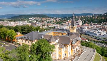 Revoluce v Ústí nad Labem. Vítěz voleb chce zrušit městské obvody, opozice je proti