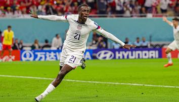 Syn fotbalové legendy Weah dostal Američany do vedení. Bale zařídil remízu