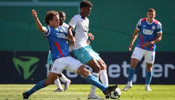 Vítězná premiéra pro Coufala. Hoffenheim v poháru porazil Rostock, Černý skóroval