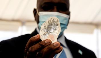 Mimořádný objev! V Africe našli obří diamant, je třetí největší v historii
