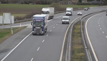 PŘEHLED:  Tady elektronické dálniční známky nekupujte. Zbytečně se prodraží