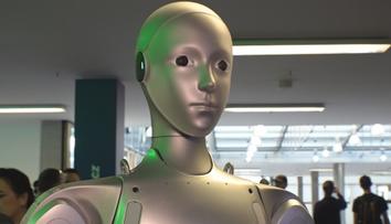 V Praze začal Týden inovací. Největší pozornost budí humanoidní roboti