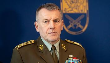 Poslanci podpořili Hlaváče, vláda navrhuje jmenování nového šéfa armády od července