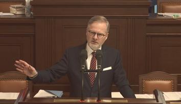 Interpelace ve Sněmovně: Hnůj není vhodný protest, řekl Fiala