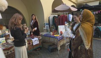 Hudba, tanec, tradice. EtnoFest ukázal život cizinců v Česku