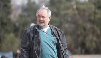 Hvězda Ulice skončila v nemocnici. Představitele Lumíra vezla z D1 sanitka