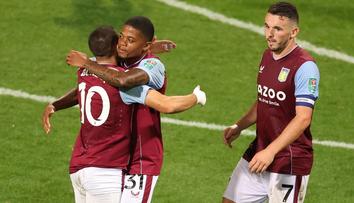 Aston Villa potvrdila roli favorita, Fulham prohrál s týmem ze čtvrté ligy