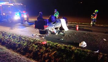 Mladý řidič na Kroměřížsku převrátil auto na střechu, nehodu nepřežil