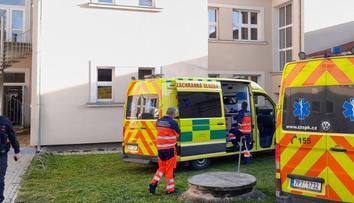 Chemický pokus ve škole: Několik dětí muselo do nemocnice