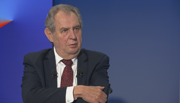 Zeman je na JIPce v závažném stavu. Začíná rehabilitace s chodítkem