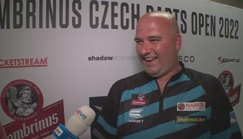 V Praze se nám líbí a fanoušci jsou skvělí, pochvalují si šipkařské hvězdy