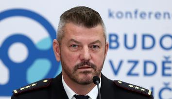 Za stav Zlého nemůže jeho manžel, tvrdí rodinný přítel. Už nikdy nebude jako dřív
