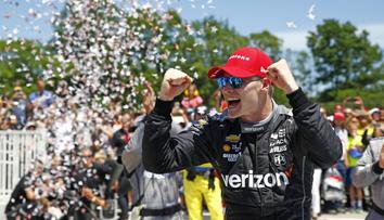 Newgarden slaví triumf na Road America! Má třetí výhru v sezoně!