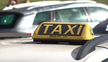 Pražští taxikáři chystají protesty. Vadí jim regulace cen, ztrácí prý na konkurenci