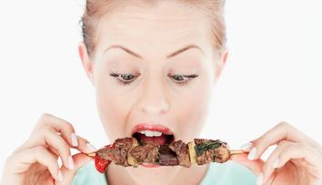 Pozor na BÍLKOVINY: Příliš mnoho proteinů zničí vaše ledviny!