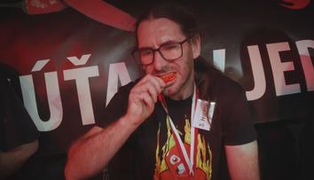 Potoky slz a litry vypitého mléka. Na Slovensku soutěžili v pojídání chilli
