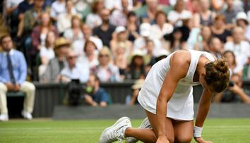 Wimbledonská jízda Strýcové skončila! Williamsová je ve finále