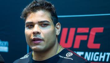 Kontroverze zápasníka UFC. Schvaluje vtrhnutí do prostor parlamentu