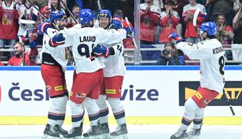 Češi i s posilami z NHL porazili Finsko. Dva góly vstřelil Lauko