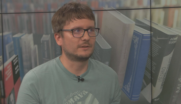 Mnoho lidí má k hororu předsudky, říká spisovatel Štefko. Snaží se jít proti trendům