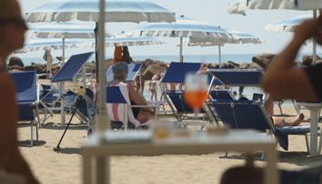 V Itálii sílí boj o pláže. Města je chtějí znovu zpřístupnit veřejnosti