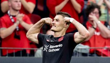 Super Schick. Fanoušci jej odměnili za klubový milník, Lipsko sundal hattrickem