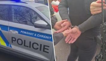 Policie zastavila řidiče podezřelého z přepadení banky. V autě měl granát