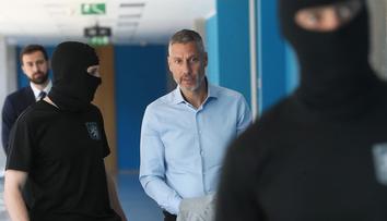 Redl je podle soudu svéprávný. Figuruje v několika kauzách včetně Dozimetru