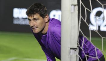 Je Casillas gay? Brankář vysvětlil, co se stalo. Puyol se omlouval za vtípek