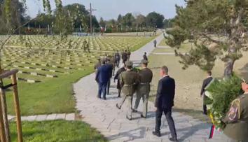 VIDEO: V Terezíně proběhla tradiční pietní akce. Připomněla oběti nacistů