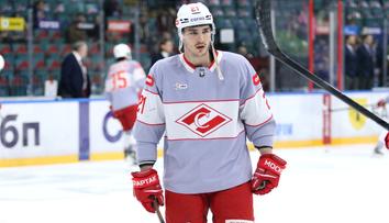 Další skandál kontroverzního Slováka. Po vyhazovu z NHL jej vyhodili i z Ruska