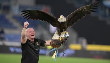 Lazio vyhodilo sokolníka, chlubil se perverzními fotkami penisu