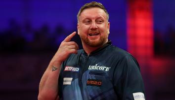 Šok v Blackpoolu. Humphries padl, Menzies ho dorazil zavřenou 170