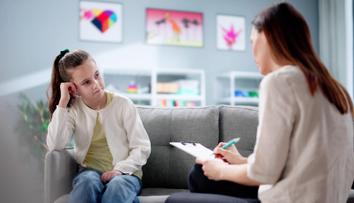 Polovina dětských psychiatrů bude brzy v důchodu. Dětí s problémy ale přibývá
