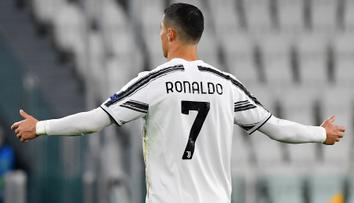 Juventus zvládl bláznivý duel s Interem. Atalanta si téměř zajistila LM
