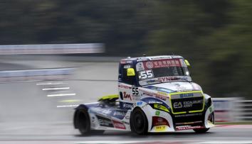 Lacko dojel v Mostě na stupních vítězů. V závěru bojoval i o vítězství