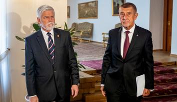 Erdogan dal Babišovi a Pavlovi revolvery s ostrými náboji. Odvezli si je do Česka