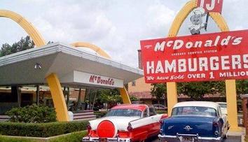 Nejstarší McDonald's na světě! Takhle vypadal nejznámější fast food před 50 lety
